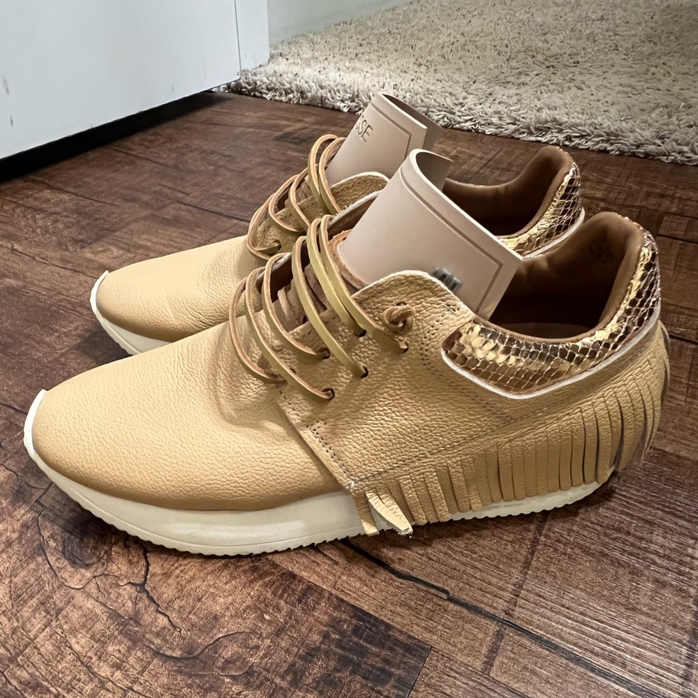 Esseutesse Shoes Sz 39